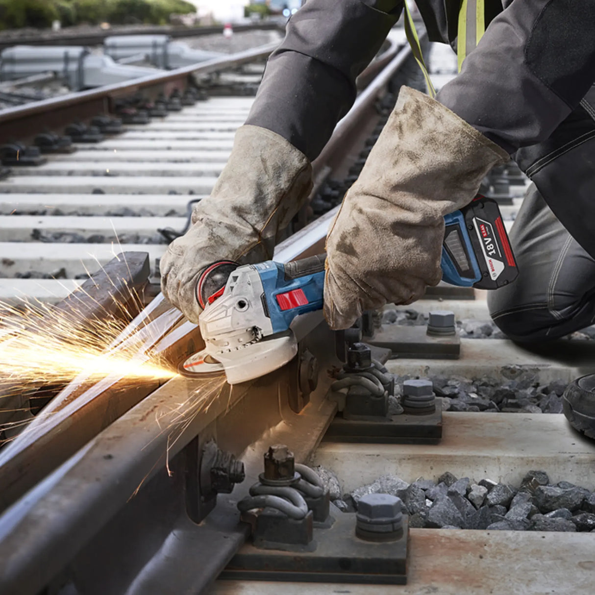 Smerigliatrice Bosch GWS 18V-11 S PRO 18V 5Ah