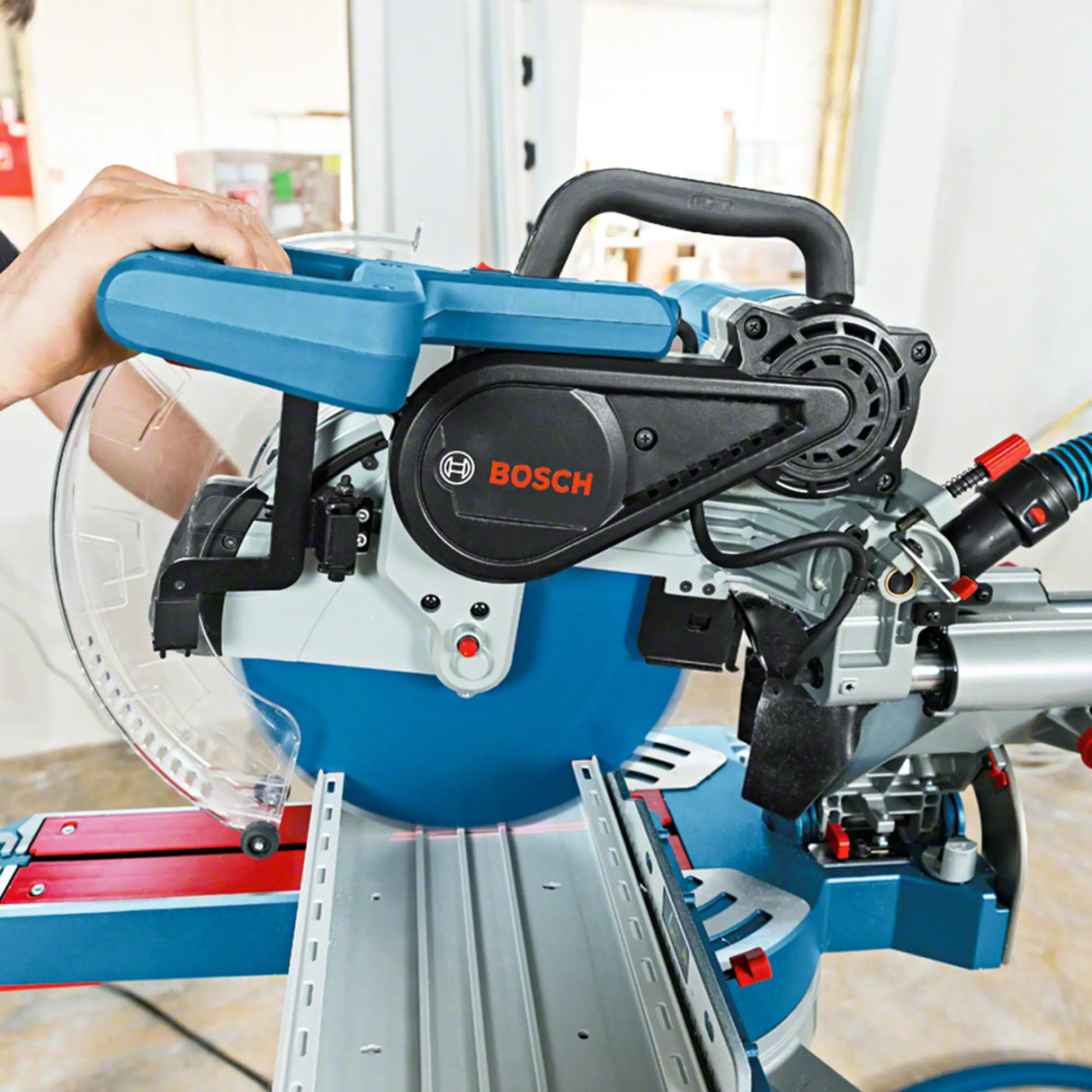 Machine de découpe radiale Bosch GCM 12 SDE