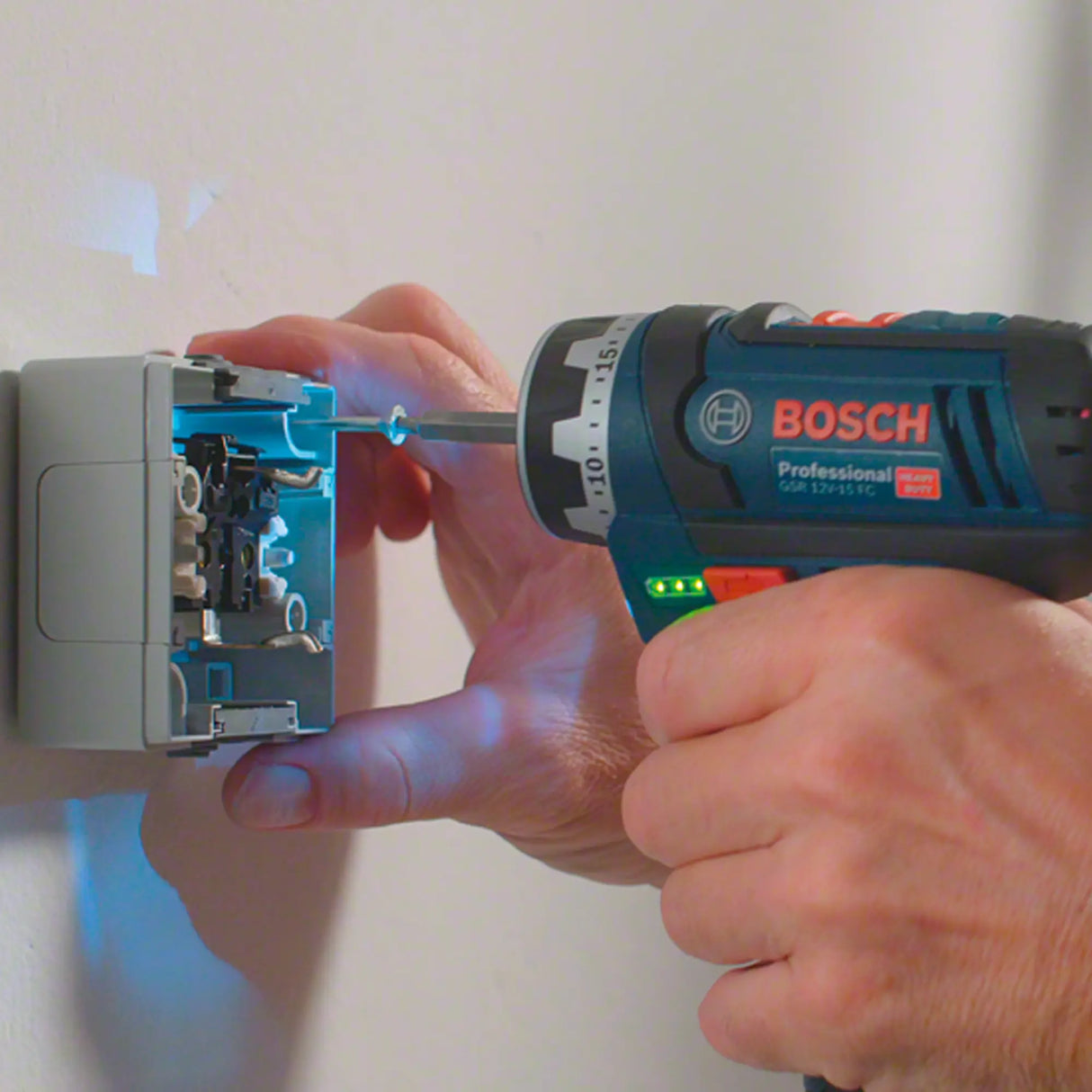 Trapano Avvitatore Bosch GSR 12V-15 FC 12V 2Ah