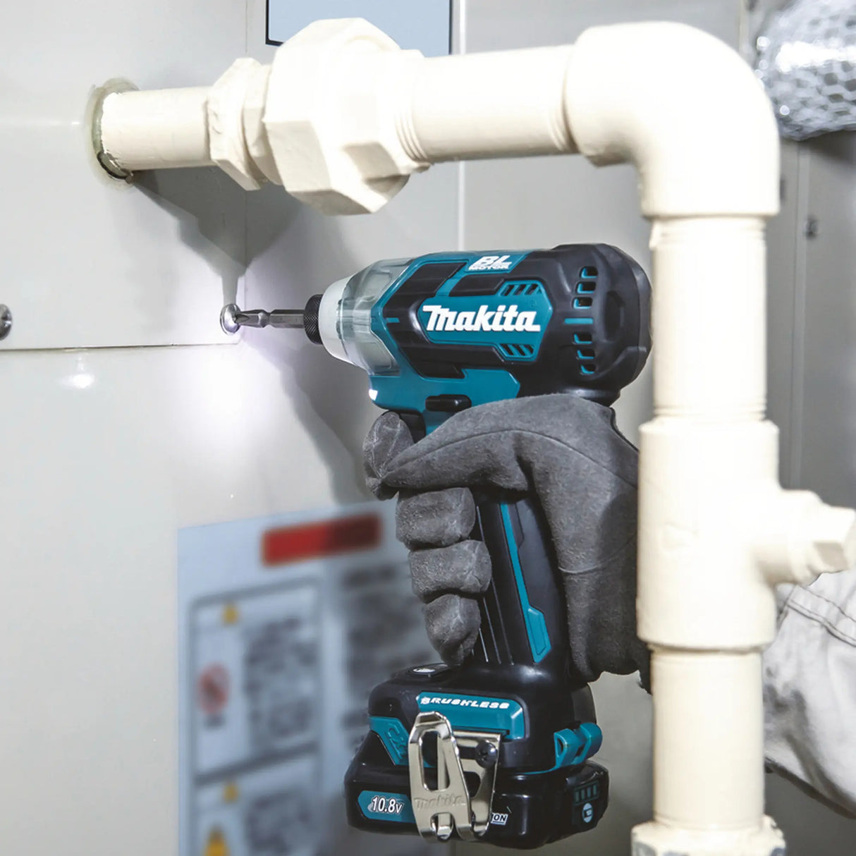 Avvitatore ad impulsi Makita TD111DZJ 12V