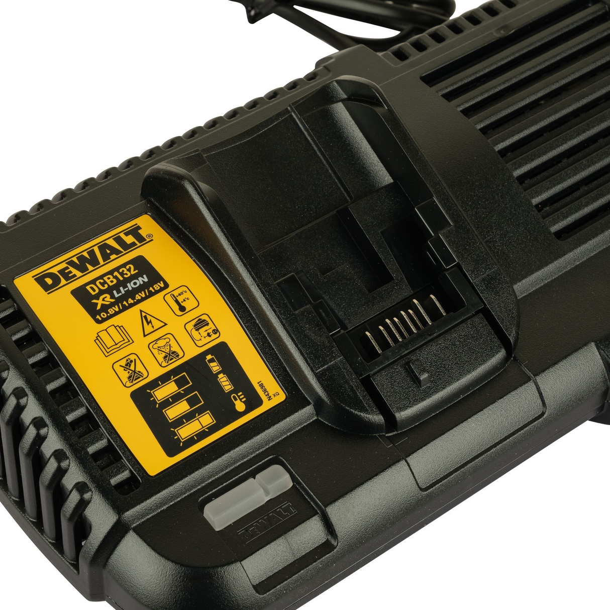 DCB132-QW - Station de recharge pour batteries Dewalt DCB132-QW 18/54V 4A - Image 6
