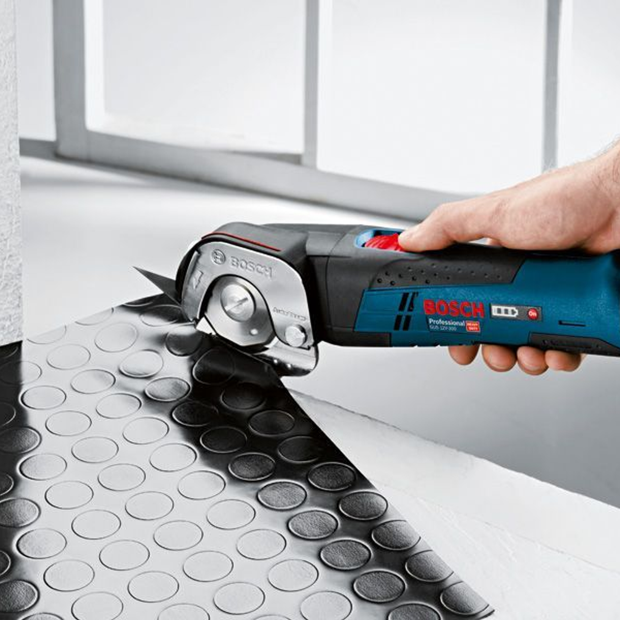 06019B2905 - Universele schaar Bosch Professionele GUS 10.8 V-LI PRO 12V - Afbeelding 17