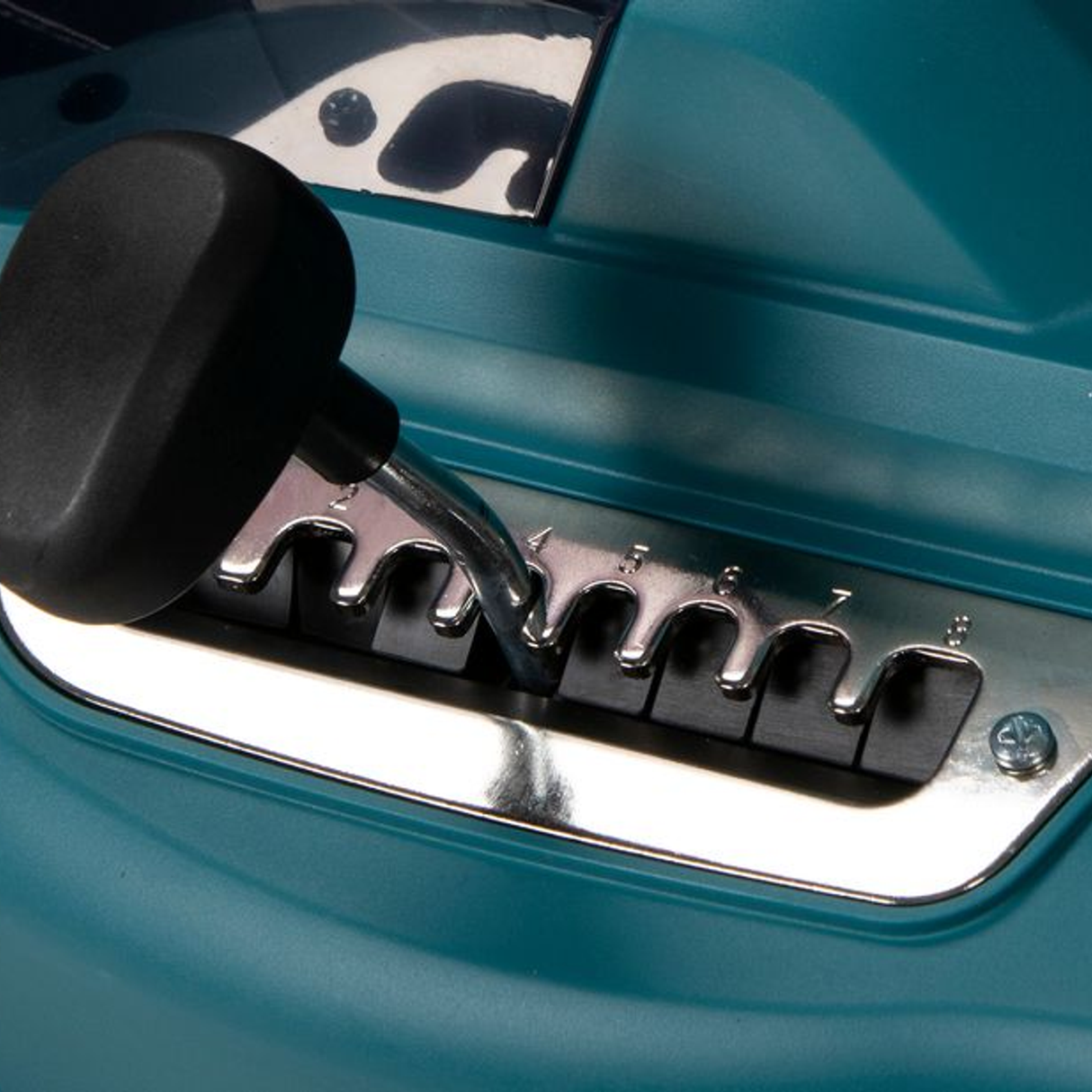 DLM330RT - Tondeuse à gazon Makita DLM330RT 18V 5Ah - Image 12