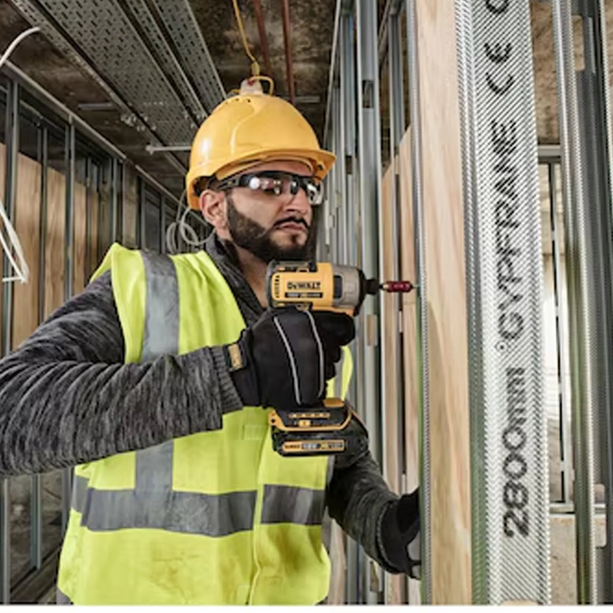 Kit Elettroutensili Dewalt DCK2023M2T-QW 18V 4Ah