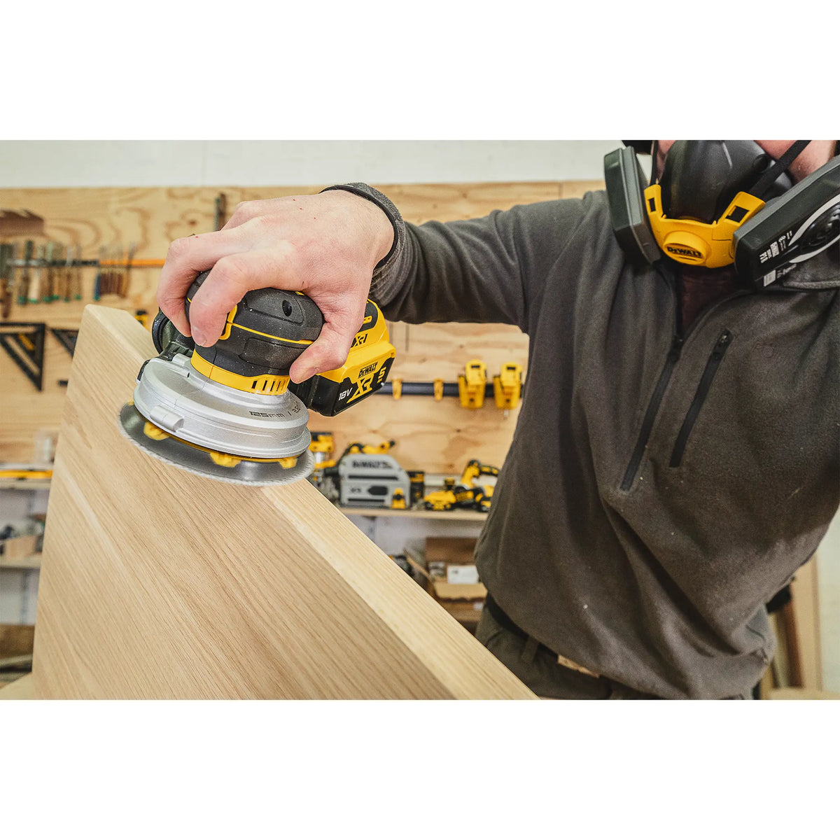 Levigatrice Rotorbitale Dewalt DCW211P2-QW 18V 5Ah