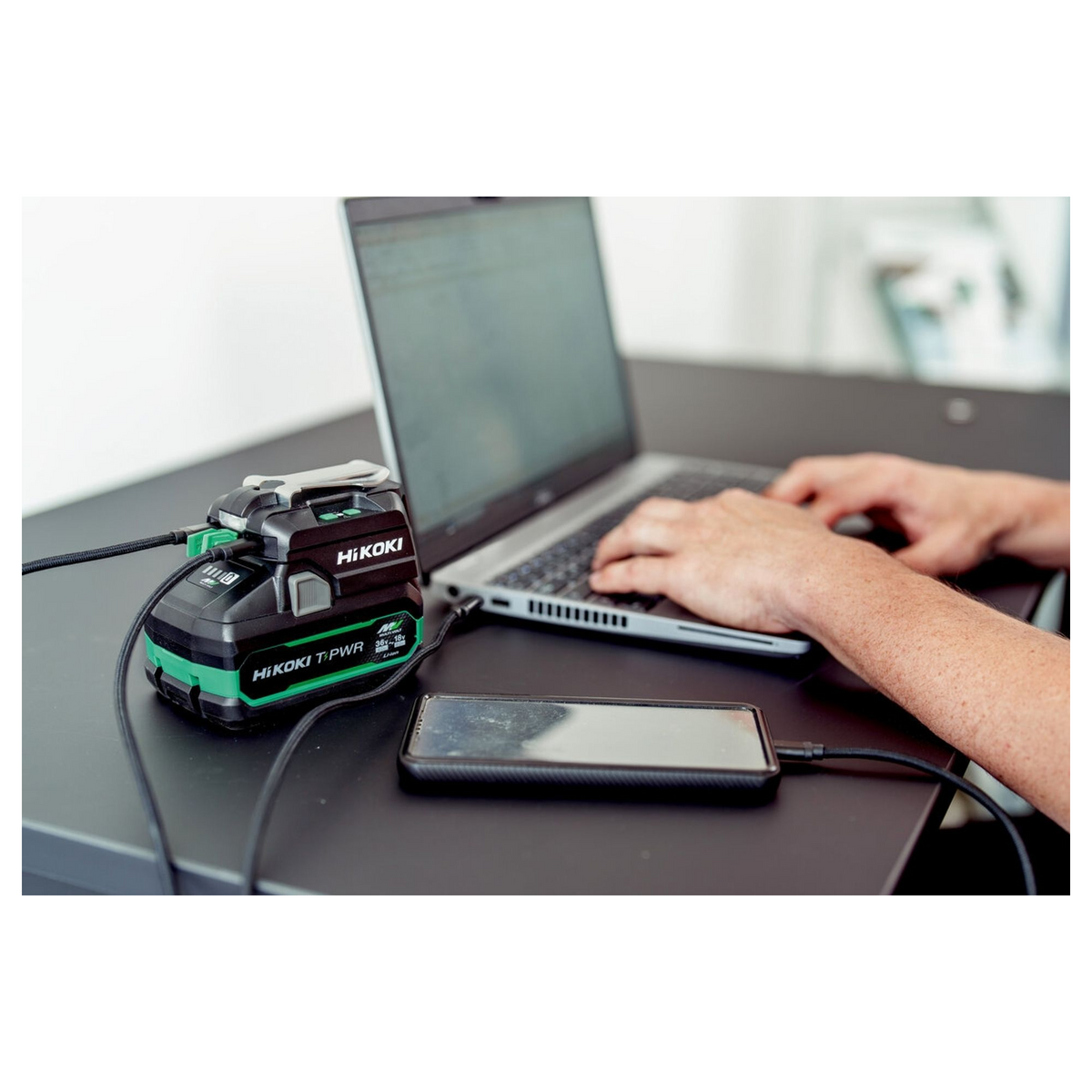 UC18DAW4Z - Adattatore e Caricabatteria USB HiKOKI UC18DAW4Z 18V - Immagine 5