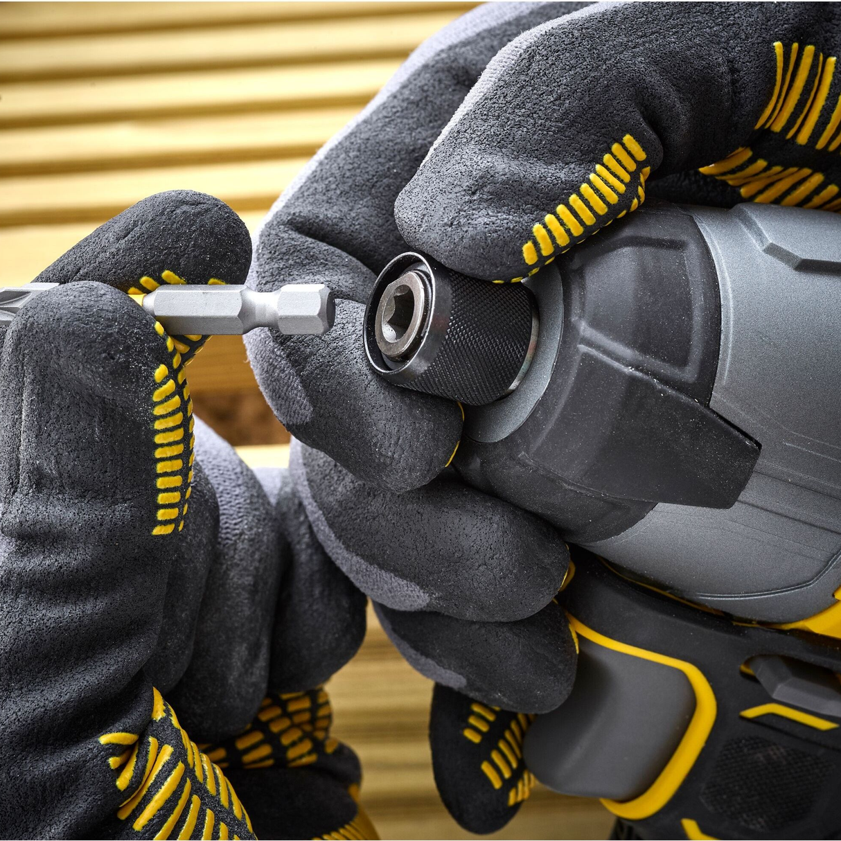 SFMCF800C2K-QW - Avvitatore a Impulsi Stanley FatMax SFMCF800C2K-QW 18V 1.5Ah - Immagine 5